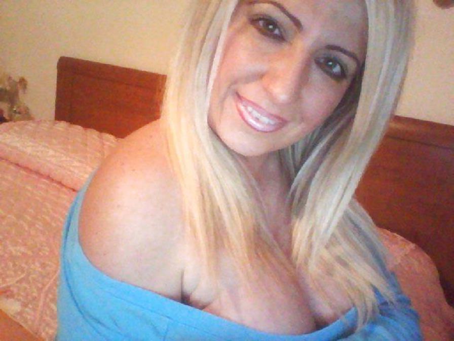25P Italian milf: sandra