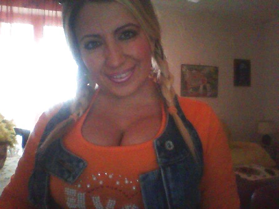 25P Italian milf: sandra