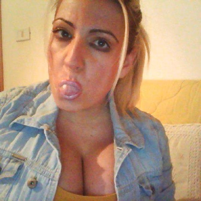 25P Italian milf: sandra