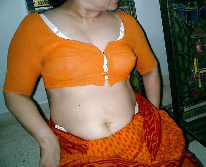 25P Indian women saree
