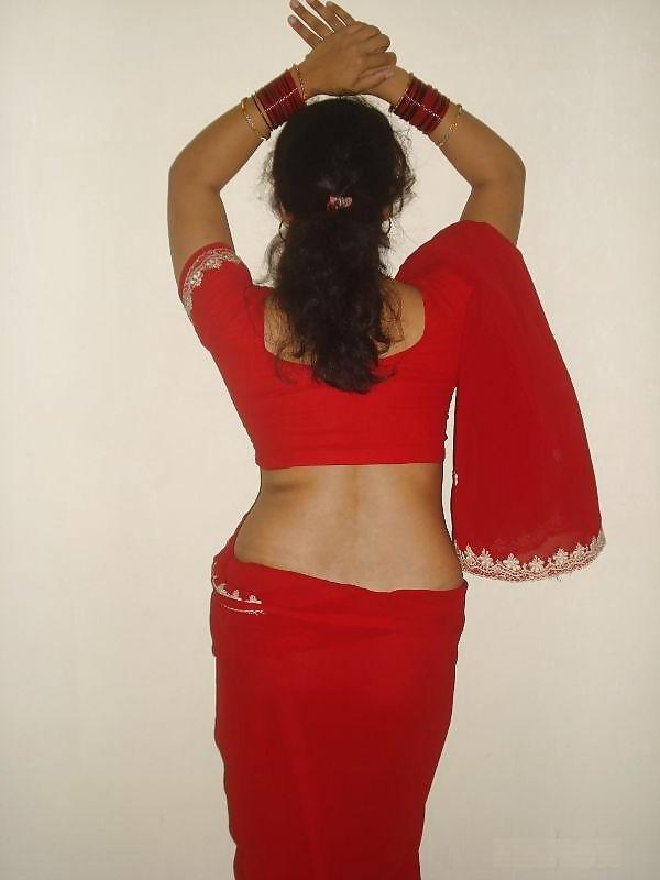 25P Indian women saree