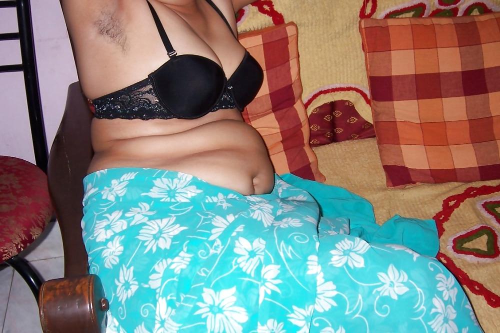 25P Indian women saree