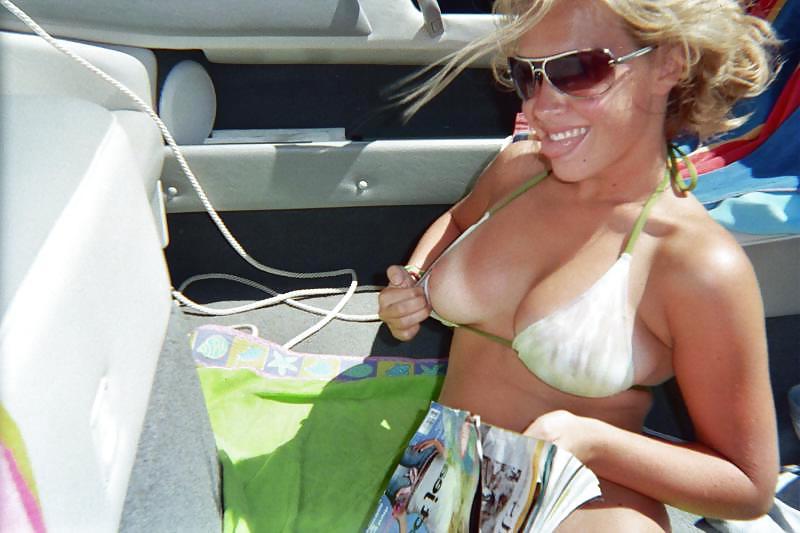 25P Boob Flash