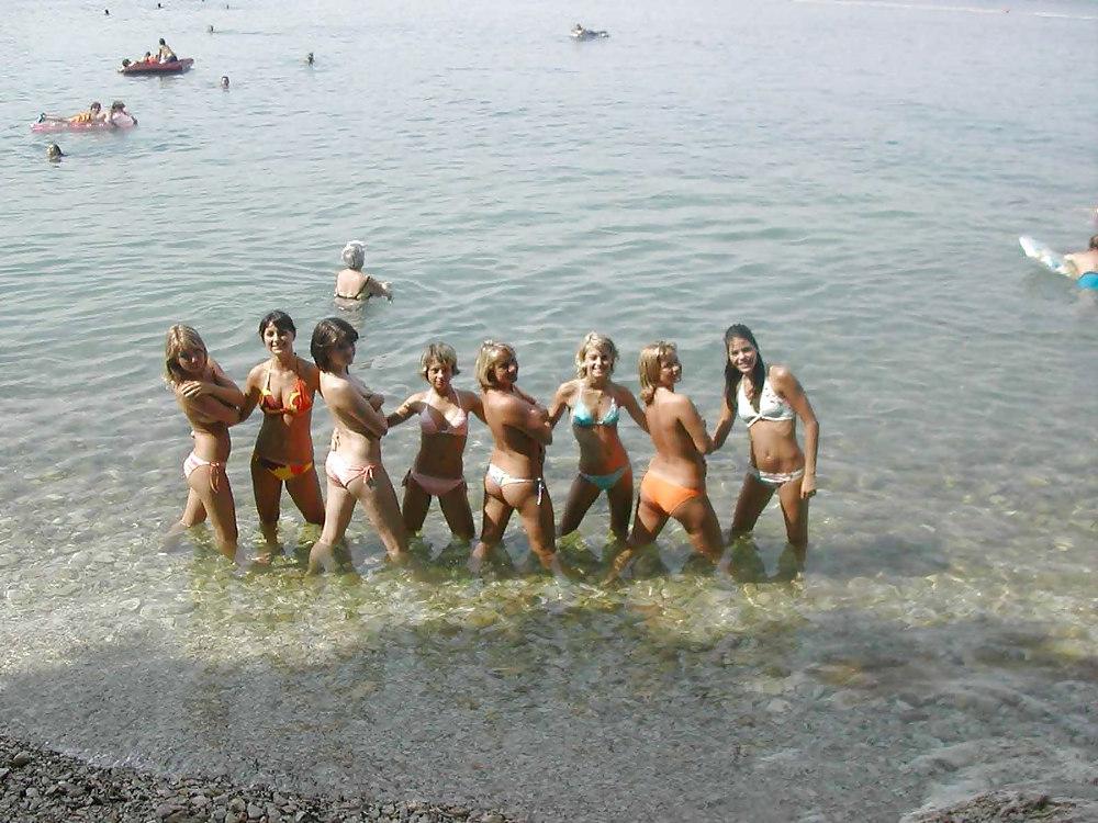 25P The beach 191