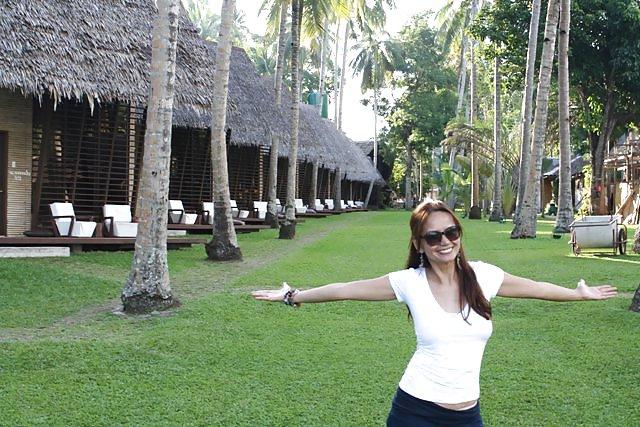 21P Another Hot Milf Pinay Friend