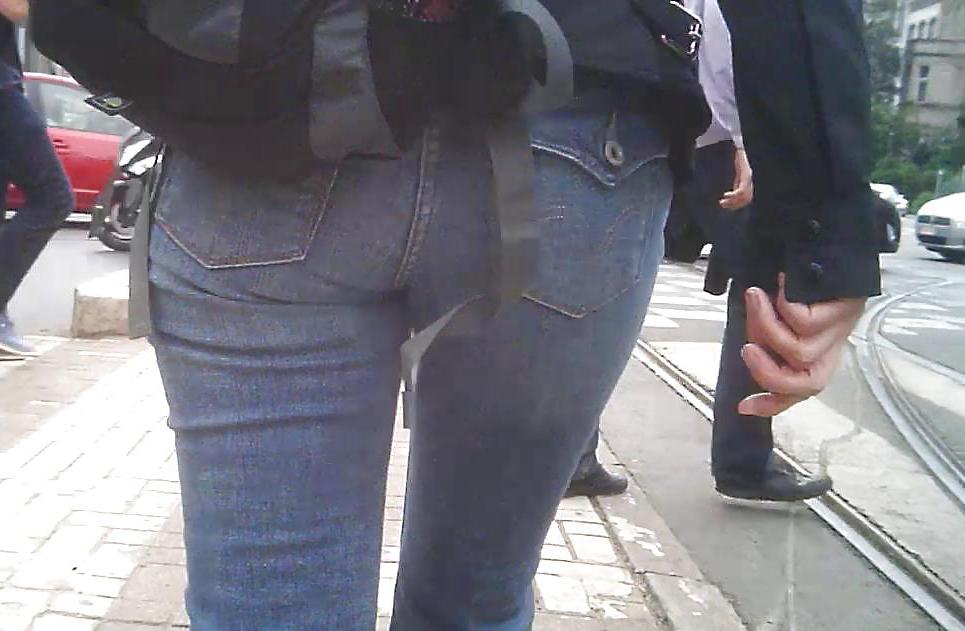 18P Chinese Milf Ass