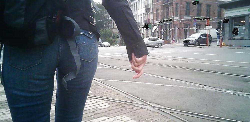 18P Chinese Milf Ass