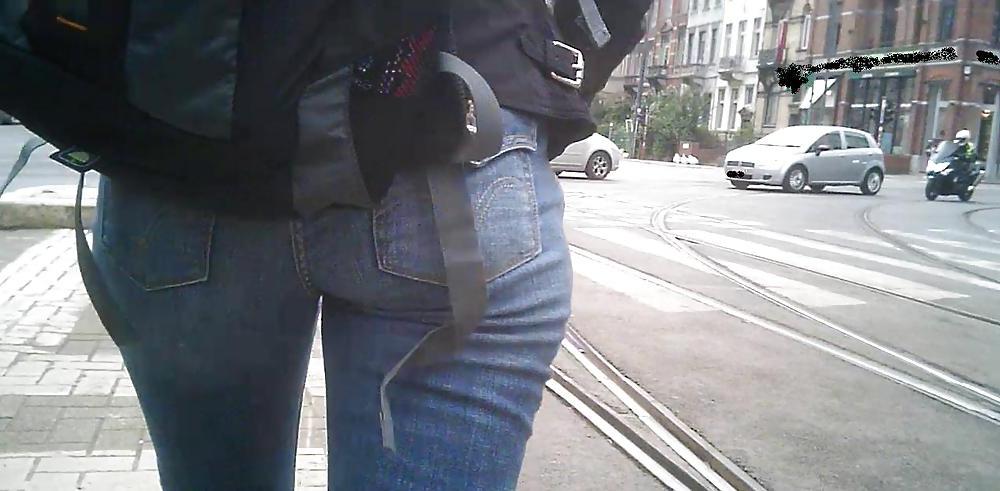 18P Chinese Milf Ass