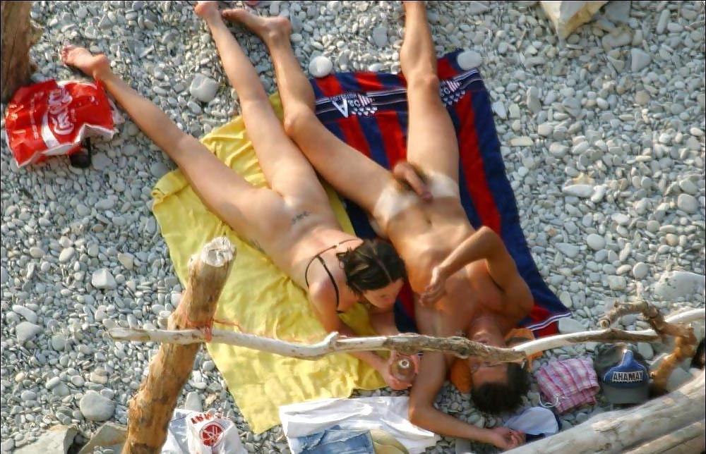 25P Nudist Beach Teens