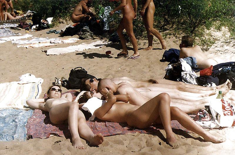 25P Nudist Beach Teens