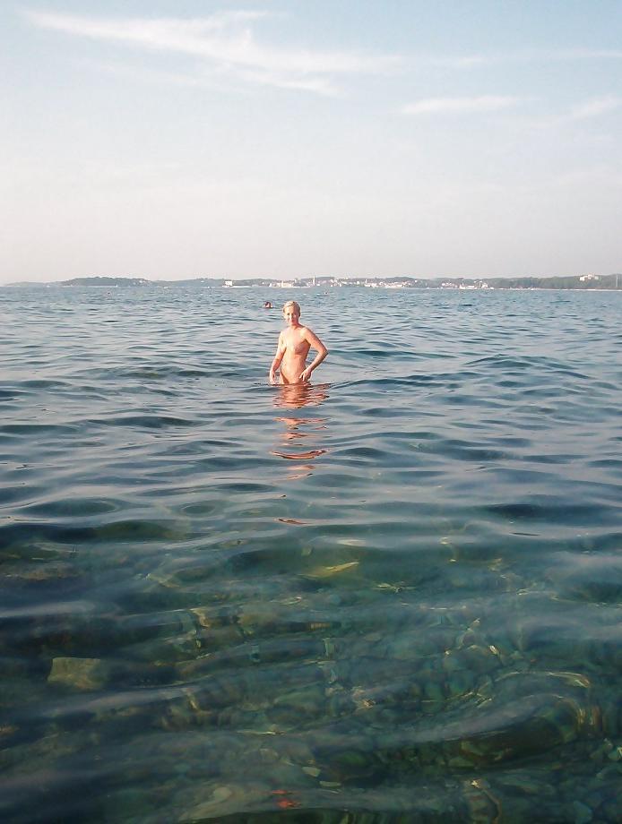 25P Nudist Beach Teens