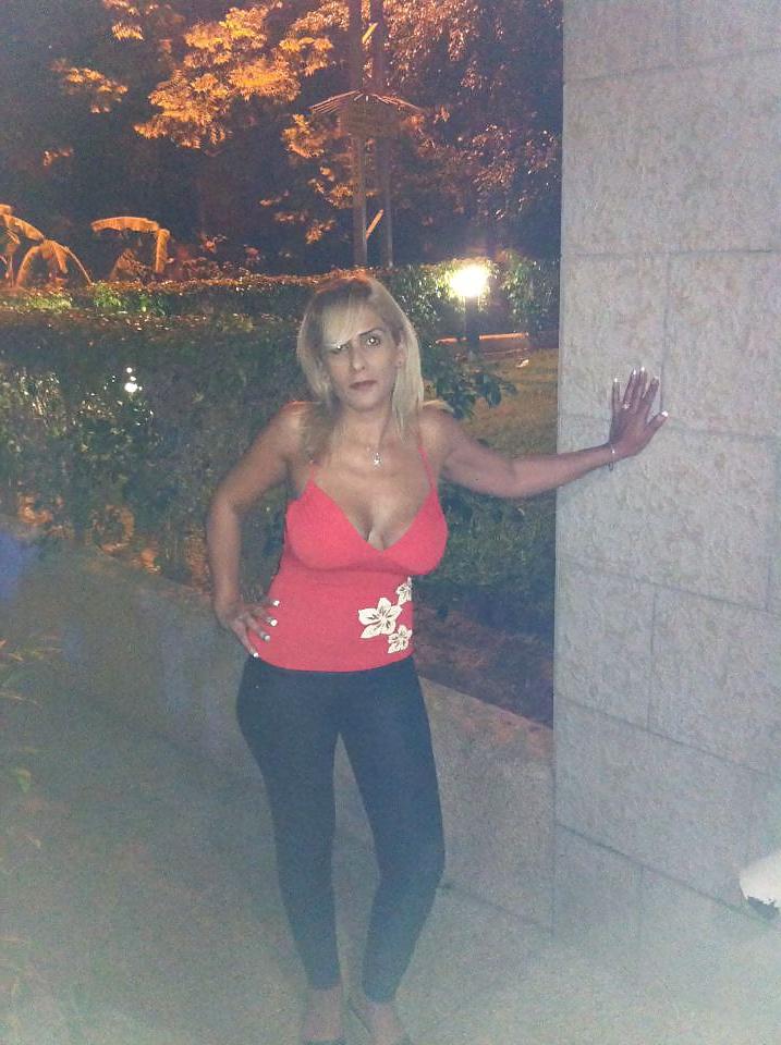 19P Israeli woman: dafna