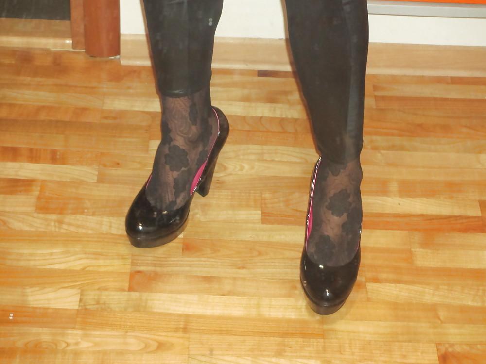 15P More High Heels, Nylons and Sperm