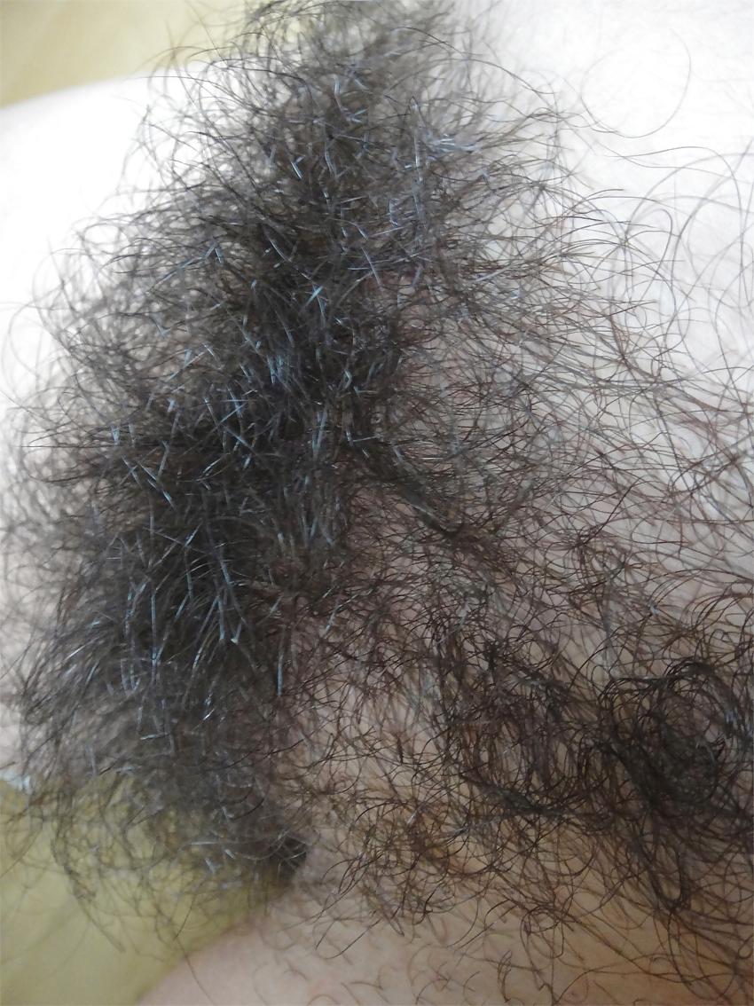 5P Huge close-ups of my hairy pussy