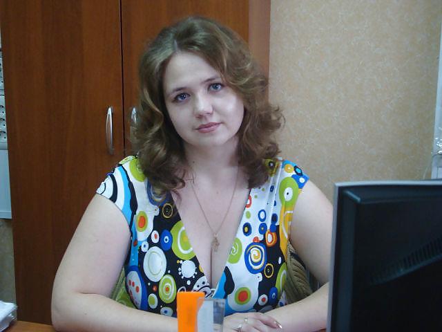 14P Busty Russian Woman 775