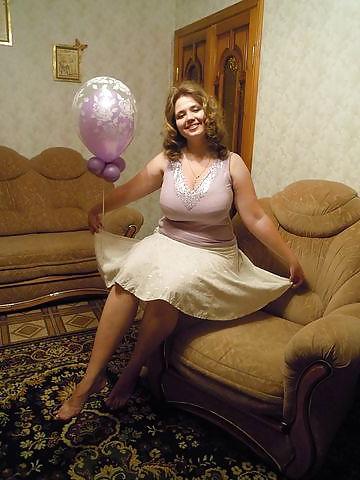 14P Busty Russian Woman 775