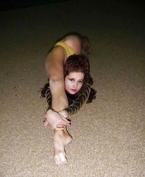 25P (BD) Yoga: Clears The Mind, Soul, & My Cock