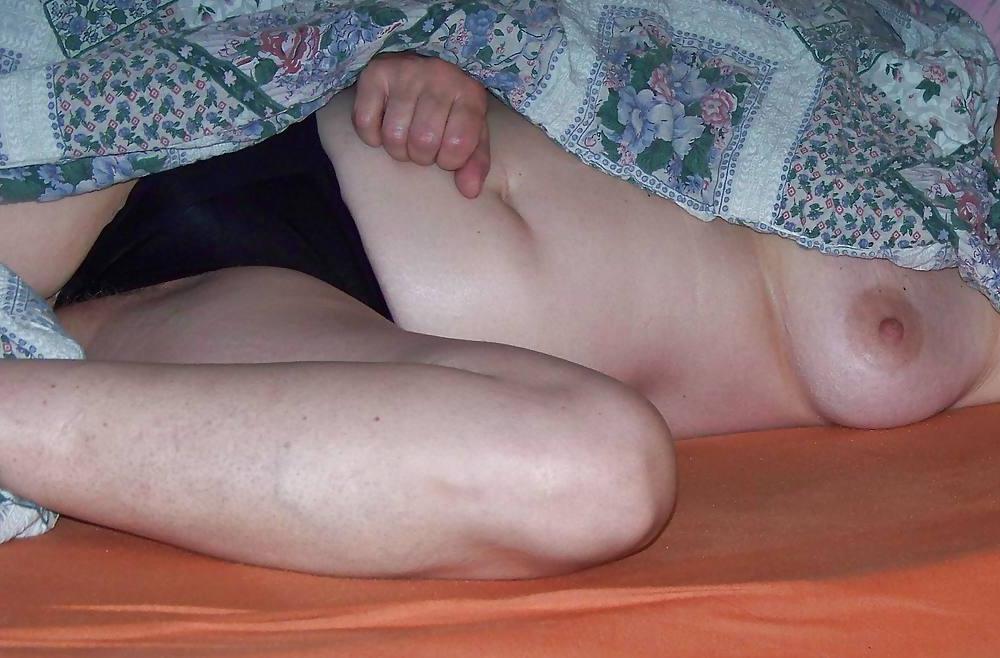 15P Slip, bush nature wank material