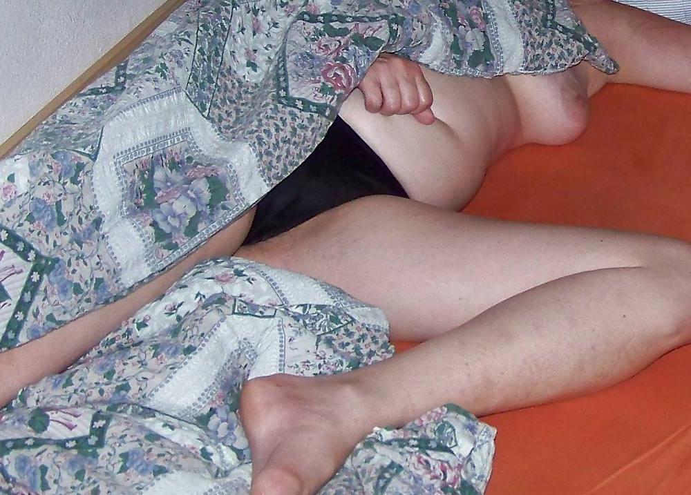 15P Slip, bush nature wank material