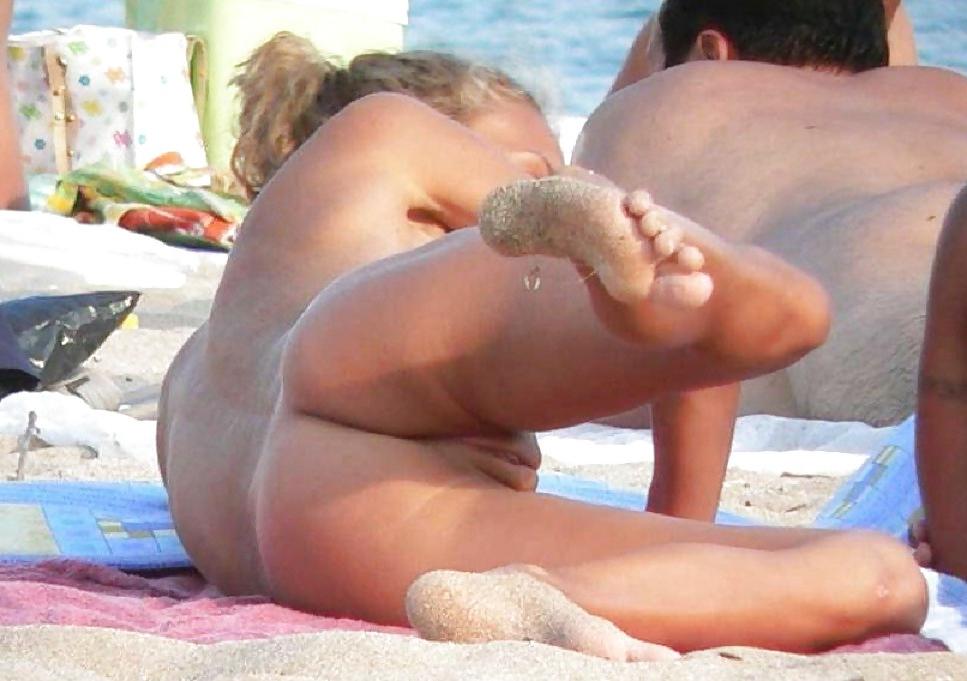 25P Beach Pics Set 35