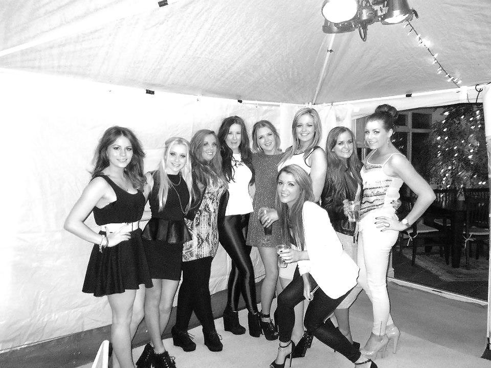 25P Sluts in tight pants! 16