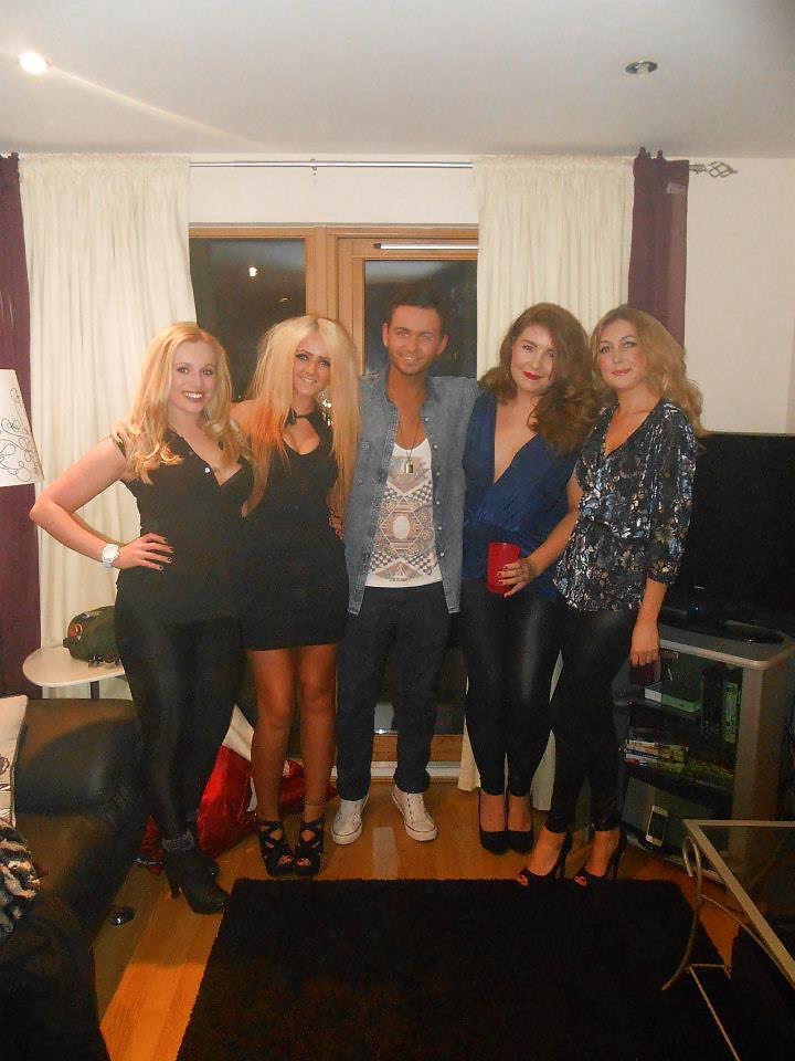 25P Sluts in tight pants! 16