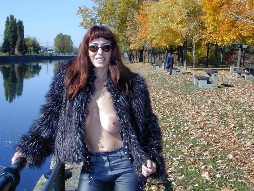 17P Hot Mature Flasher