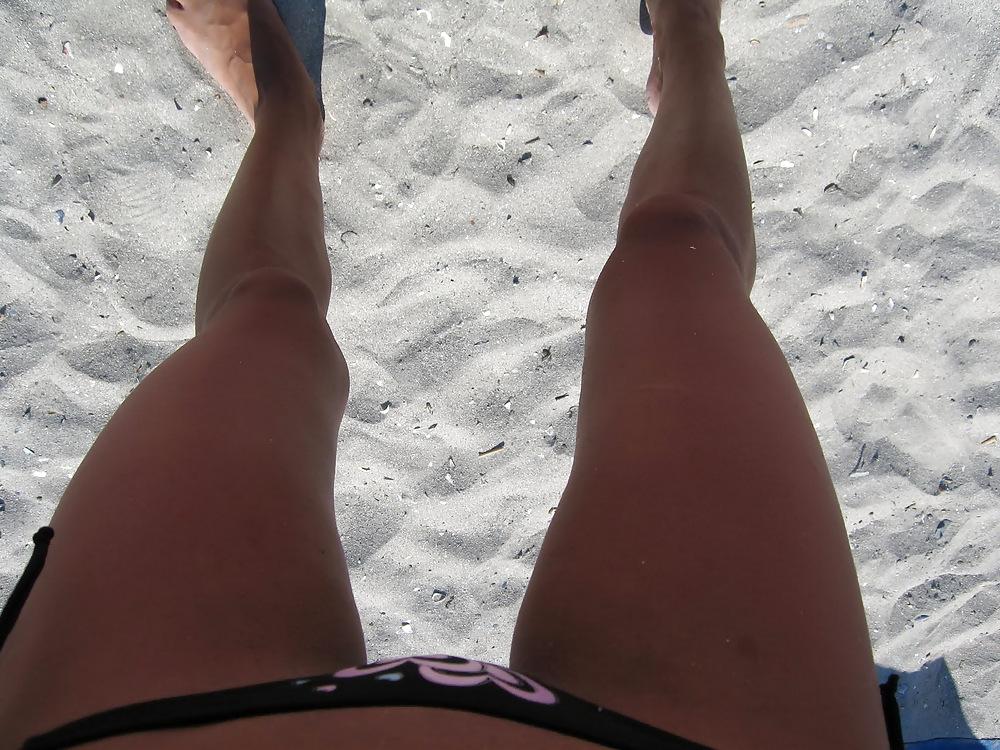 25P 2 Girls at Beach