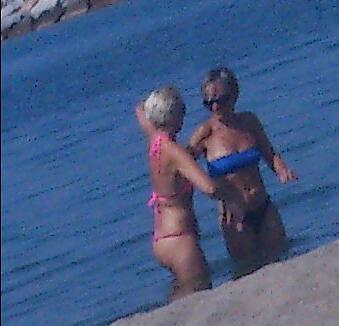 6P Milfs at the beach