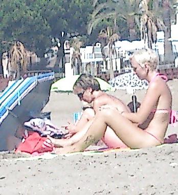 6P Milfs at the beach