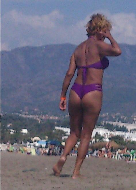 6P Milfs at the beach
