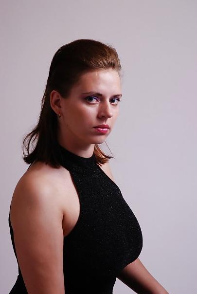 9P Busty Russian Woman 991