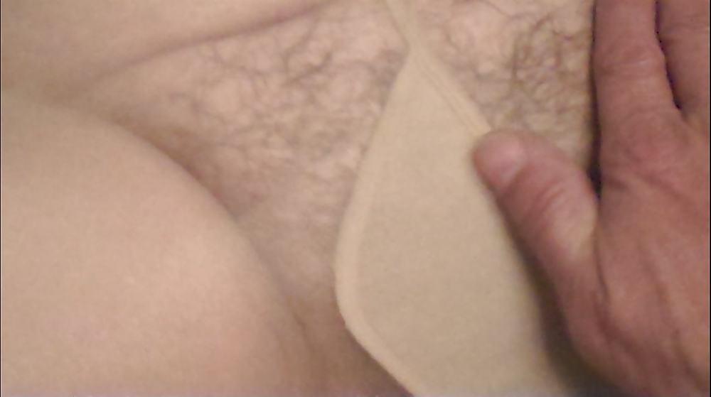17P Upskirts Nylons and Heels