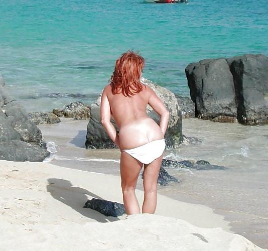 14P Milf on the beach