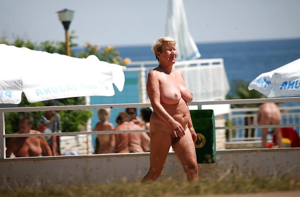 24P I am loved the beach 1.