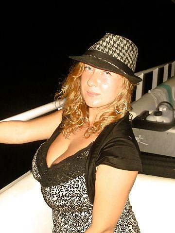 24P Busty Russian Woman 1000