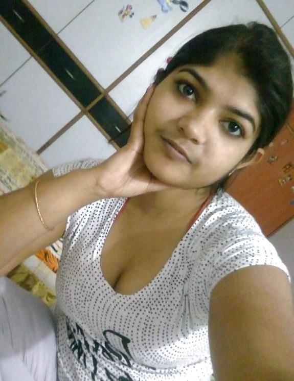 9P Indian College Girl Selfshot