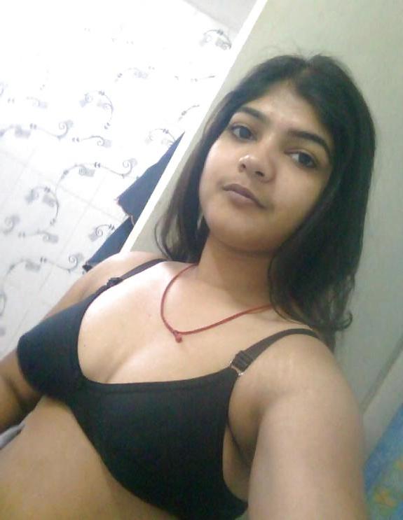 9P Indian College Girl Selfshot