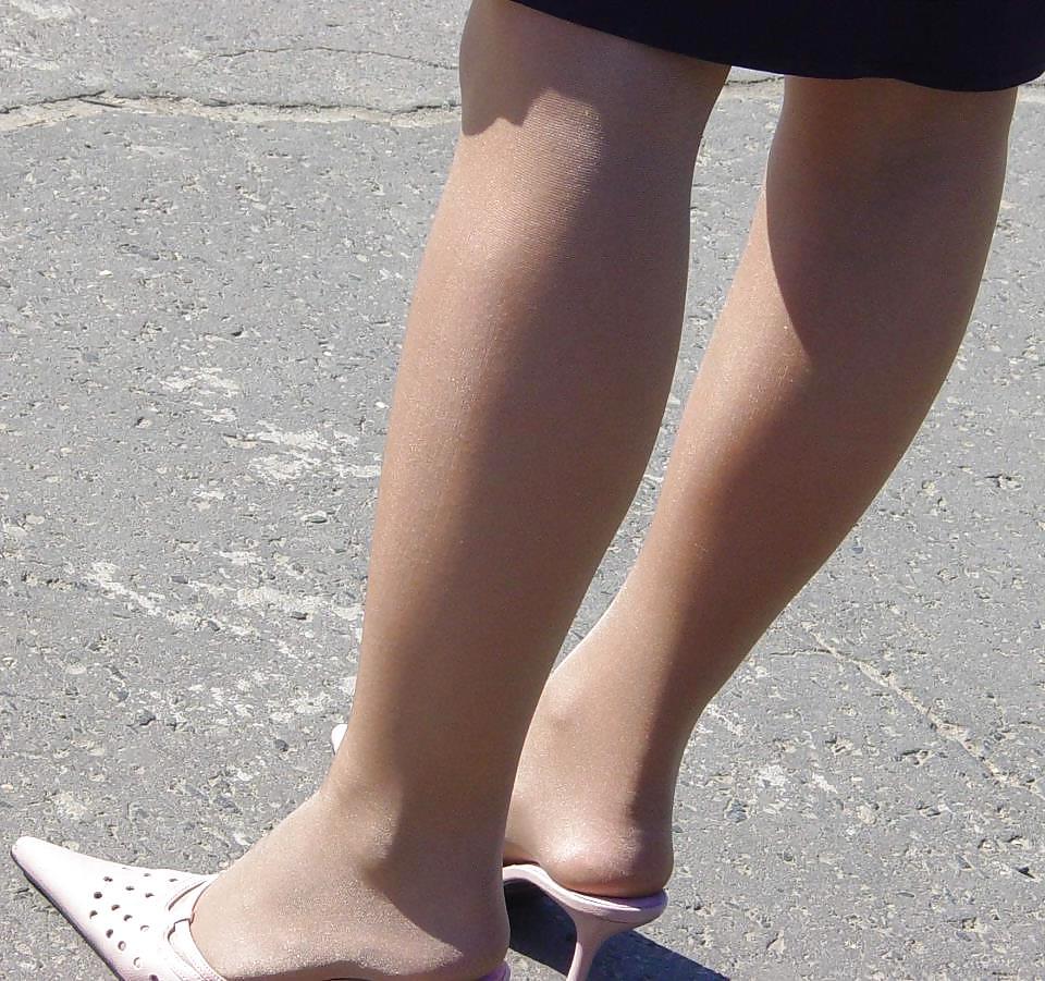25P Nylon Legs Voyer