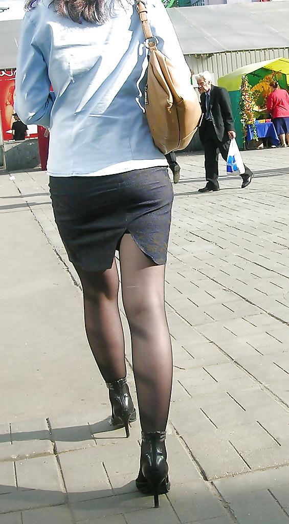 25P Nylon Legs Voyer