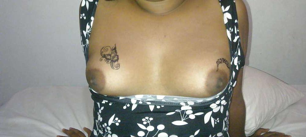 25P Girlfriend goes wild with some tattoos.