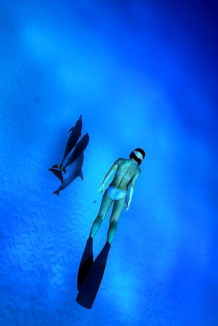 25P Woman-n-Wasser 3