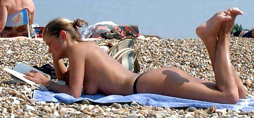 25P The beach 146