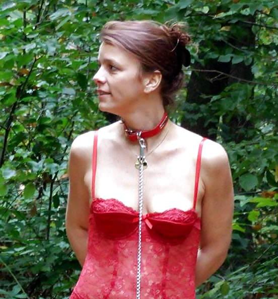 23P I Love Girls Wearing A Collar... (1)