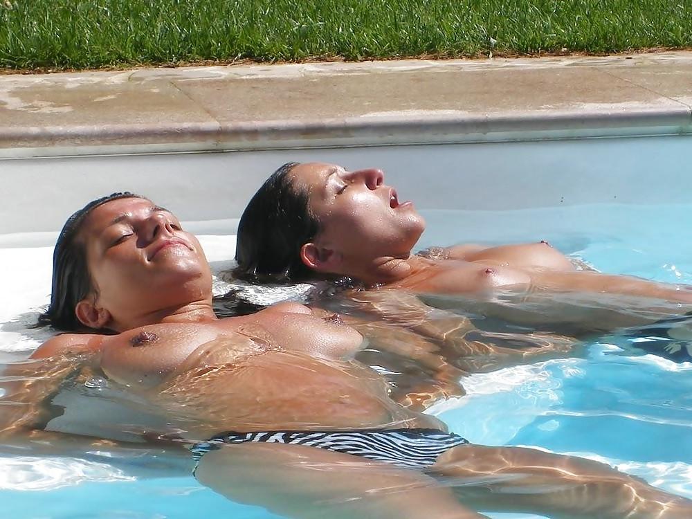 25P Topless Beach - 19