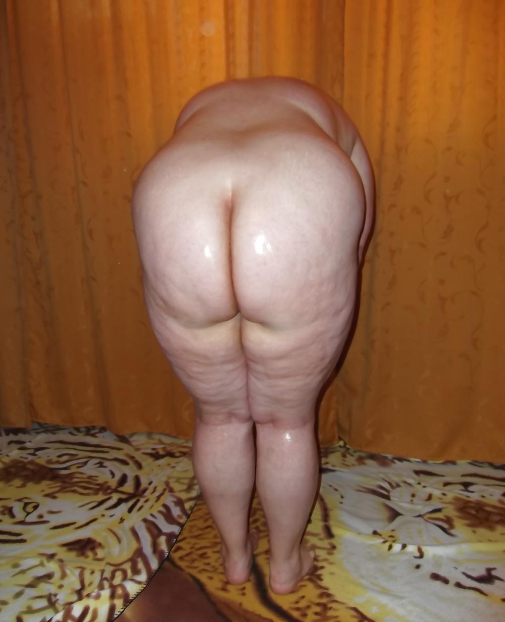 18P Naked oiled