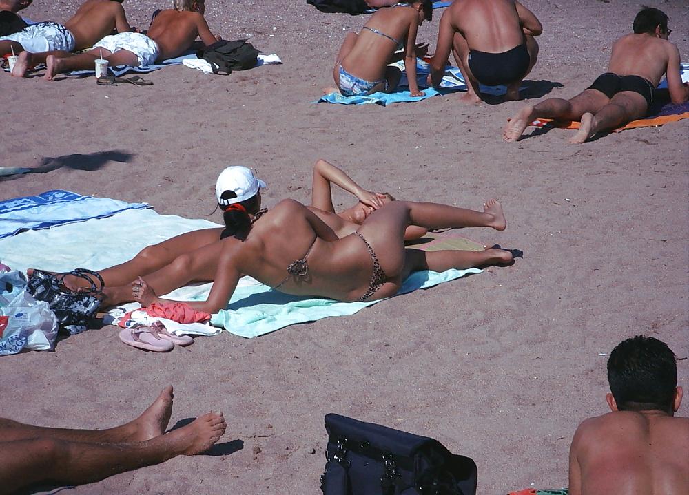 25P Spy Beach