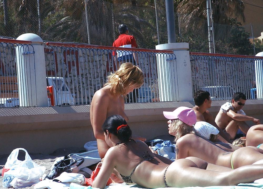 25P Spy Beach