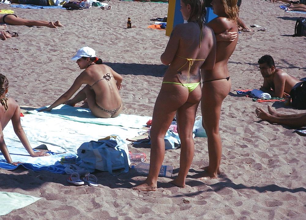 25P Spy Beach