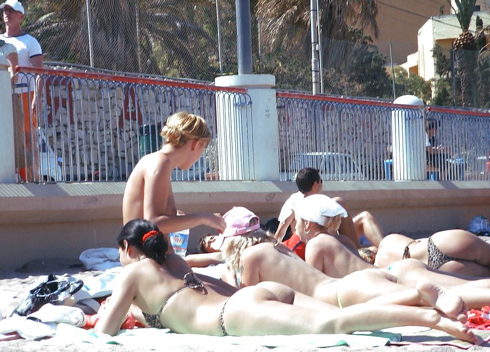 25P Spy Beach